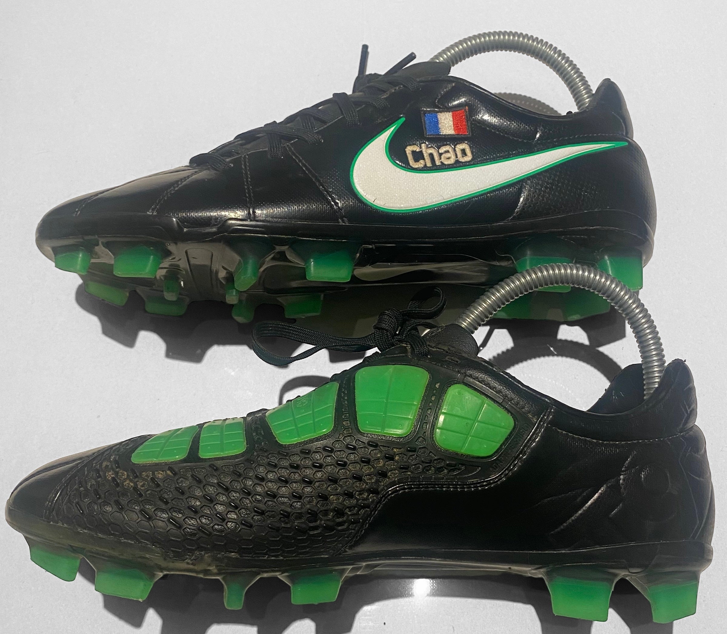 Nike t90 black and green Clearance