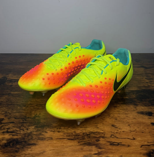 Nike Magista Opus 2 Elite SG-Pro 
